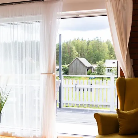 Apartment Niebieski Nad Jeziorem Pzw Kazub Cieciorka